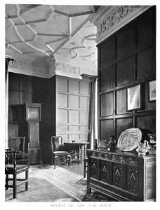 In English Homes Vol 3 Heath Old Hall Yorkshire recess in the oak room 31295005735708 0071