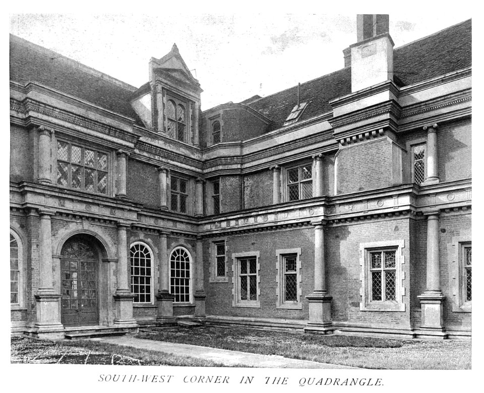 In English Homes Vol 2 Hill Hall Essex south-west corner in the quadrangle 31295007279283 0389