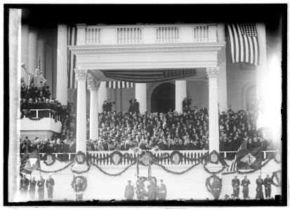 Inauguration, 1921. Swearing in good LCCN2016844975