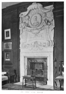 In English Homes Vol 3 Barnsley Park Gloucestershire in the oak room 31295005735708 0375