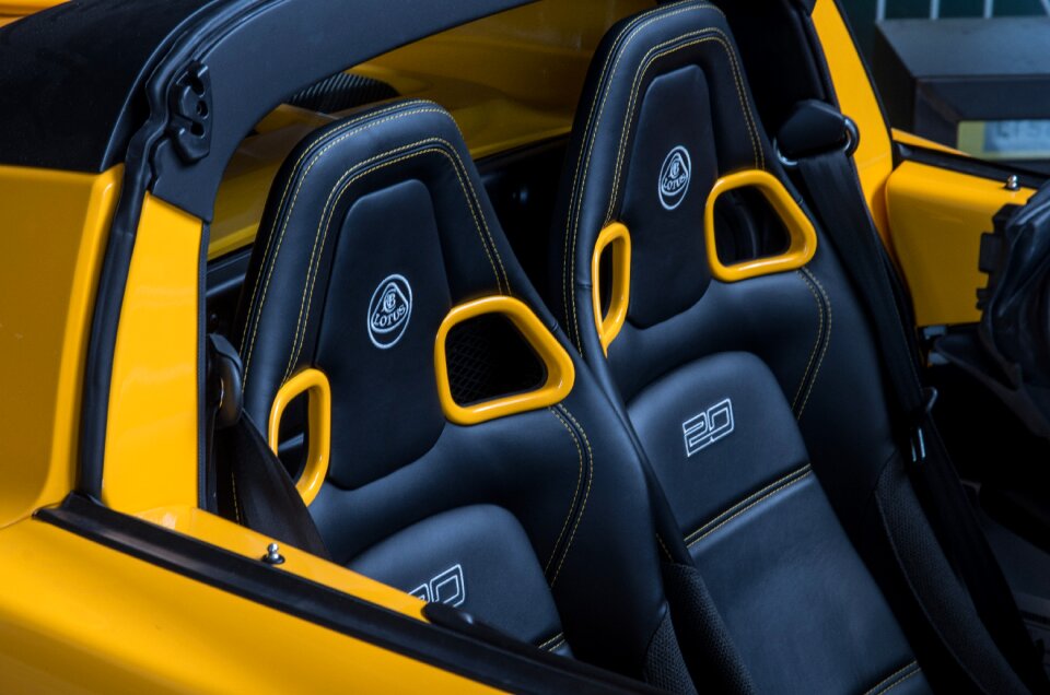 Sports seats transport system vehicle