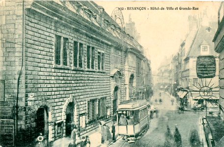 INCONNU 132 - BESANCON - Hotel-de-Ville et Grande-Rue