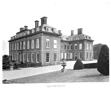 In English Homes Vol 3 Stoke Edith Herefordshire south-west 31295005735708 0275