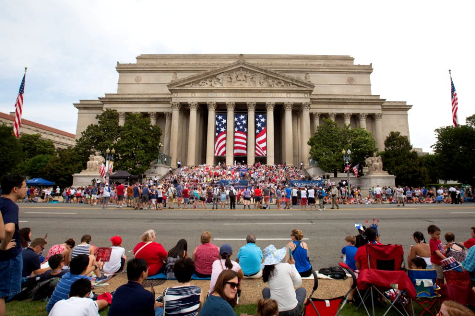 Independence Day Celebration on the Fourth of july at the National Archives (35041207424)