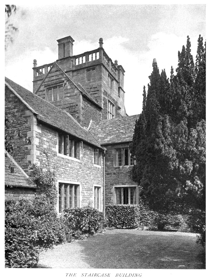 In English Homes Vol 3 The Castle House Deddington the staircase building 31295005735708 0074