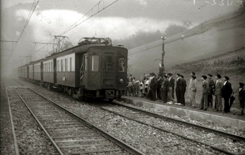 Inauguración de la estación Itsasondo (3 de 4) - Fondo Car-Kutxa Fototeka