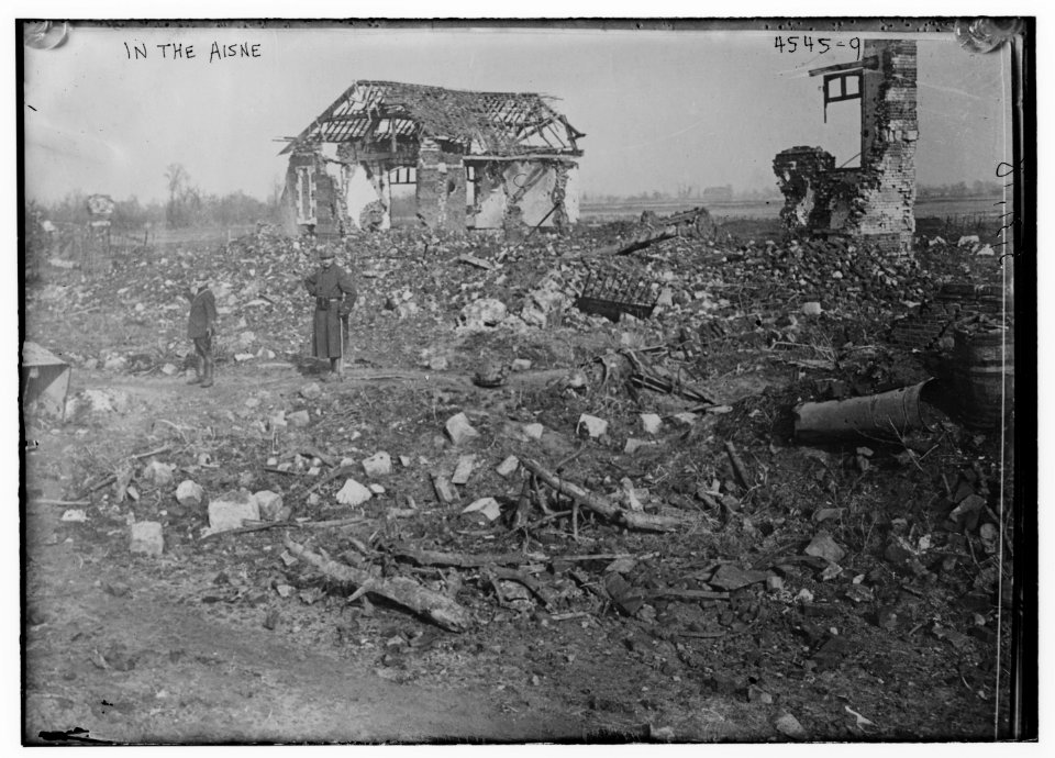 In the Aisne LCCN2014706740