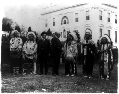 Indian delegation who called to present the President a tobacco pouch - these Indians represented their race at the burial of the Unknown Soldier LCCN2002697239