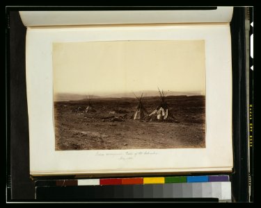 Indian encampment, Dalles of the Columbia, May 1860 LCCN2003663145