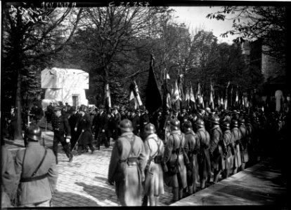 Inauguration du monument élevé à la mémoire des soldats belges au Père-Lachaise (Btv1b9055160v f1)