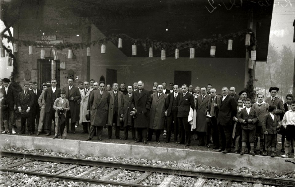 Inauguración de la estación Itsasondo (1 de 4) - Fondo Car-Kutxa Fototeka