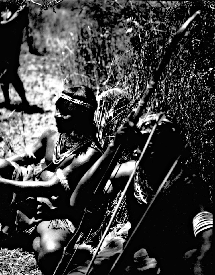 Indian med prydnader. Rio Pilcomayo, Gran Chaco. Bolivia - SMVK - 004633