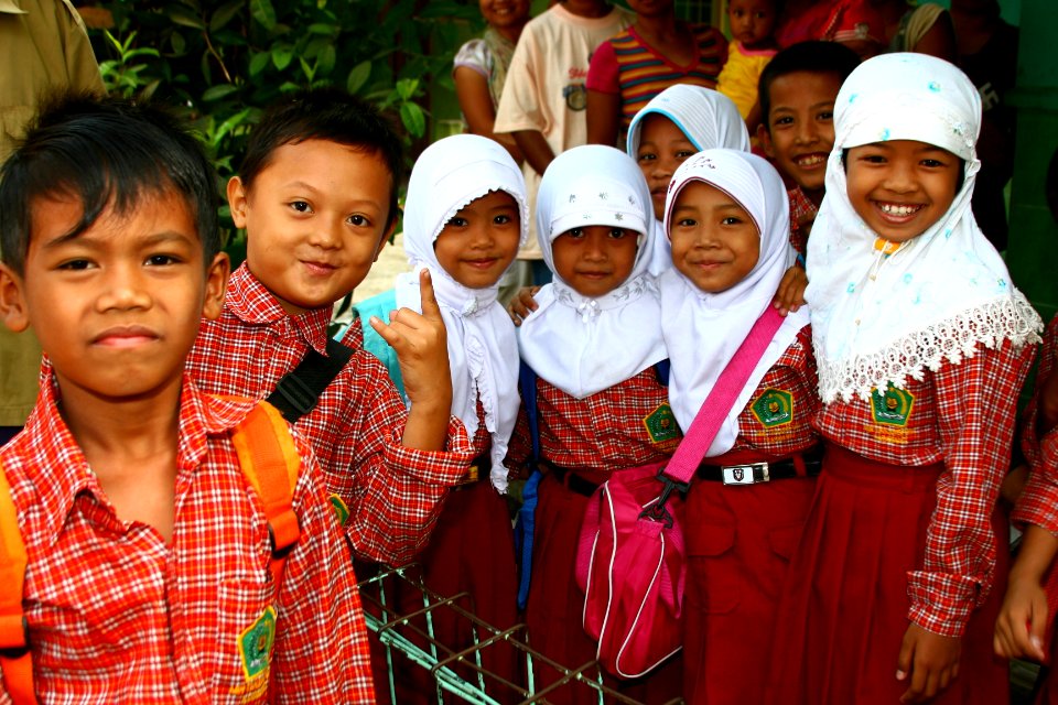 Indonesia has over 46 million children in school (4324316717)