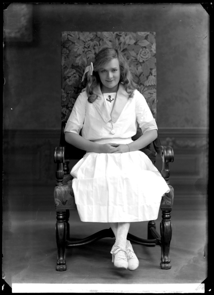 Inez Jensen, actor, in unknown performance - SMV - GJ009