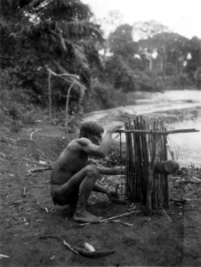 Indian gillrar en djurfälla för smärre däggdjur. Foto, Erland Nordenskiöld 1927 - SMVK - 004321 photo