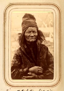 Inga Matsdotter Sjålsa, 76 år, Sjokksjokks sameby, Jokkmokks sn. Lotten von Düben 1868 - Nordiska Museet - NMA.0033129 1
