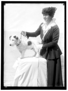 INGALLS, GLADYS. MRS. ARNOLD ROBERTSON LCCN2016866971