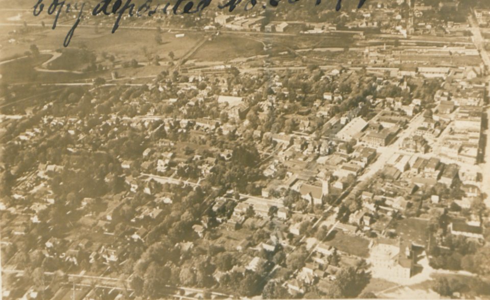 Ingersoll Ontario from the Air (HS85-10-36494)