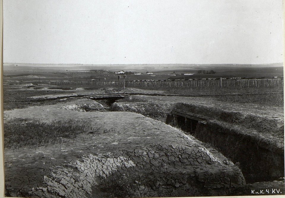 Inf.Linie mit Untertritt und Überfahrt. (BildID 15691314)