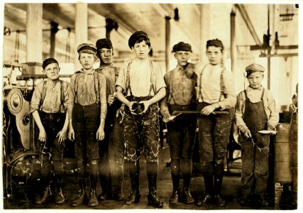 Ivey Mill Company, Hickory, N.C. Some doffers and sweepers. Plenty of them. LOC cph.3c26501
