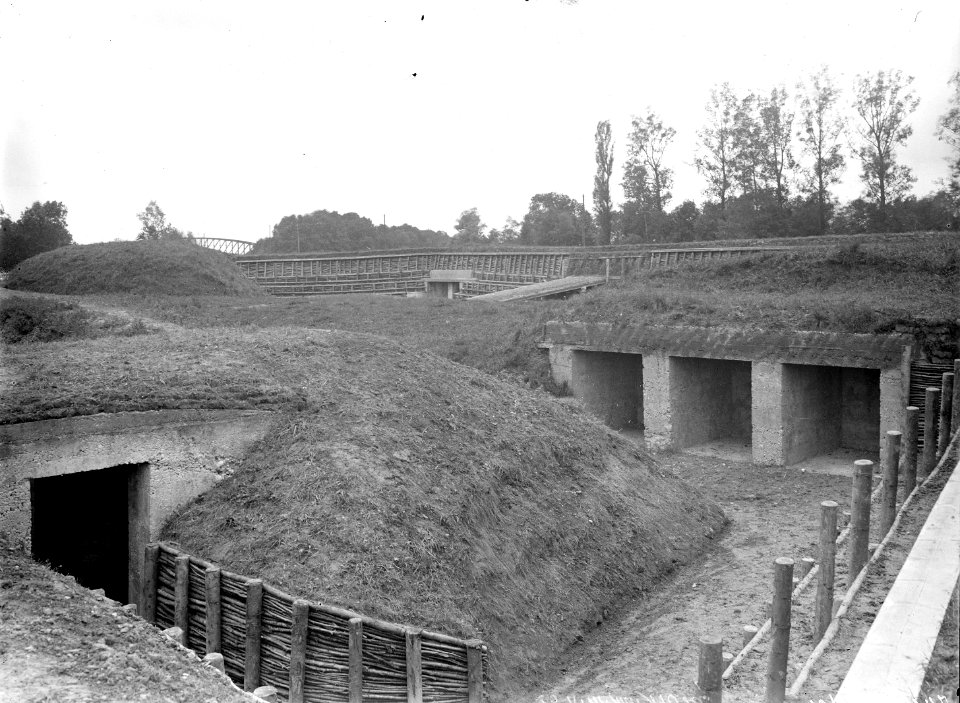Infanterie-Werk Vanel betonierte Unterstände - CH-BAR - 3241713
