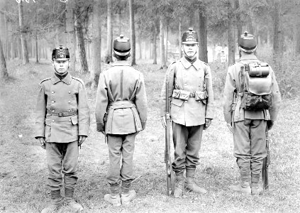 Infanteristen mit und ohne Ausrüstung - CH-BAR - 3238520