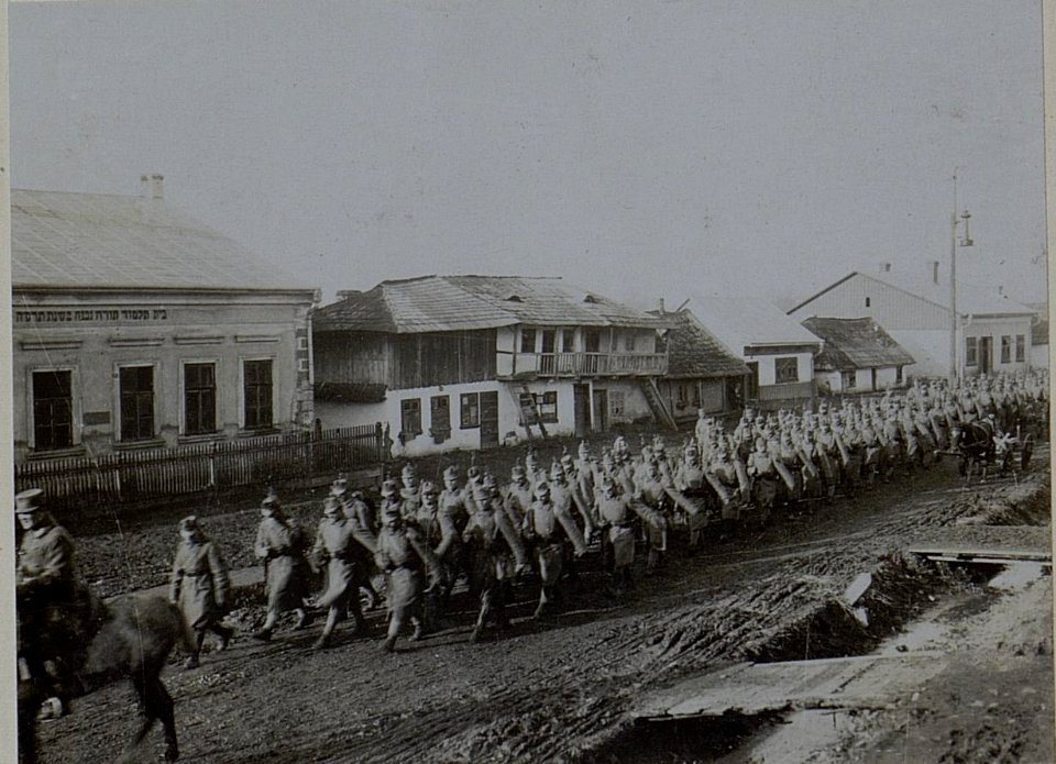 Infantr.Reg. No.16.in Sadagora. (BildID 15451517)
