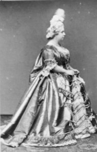 Infanta Amalia de Borbón