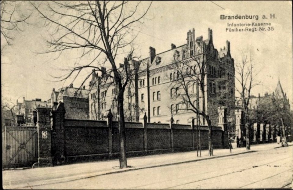 Infanterie-Kaserne-des FR-35 in Brandenburg an der Havel im Winter, Postkarte vor 1918