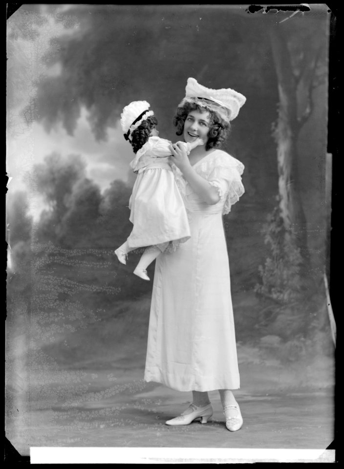 Inga Berentz in Julia at Oscarsteatern 1911 - SMV - NB051