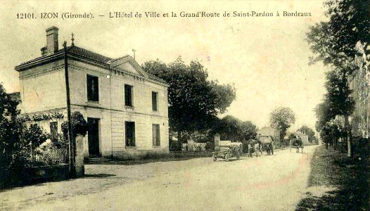 Izon la mairie 3