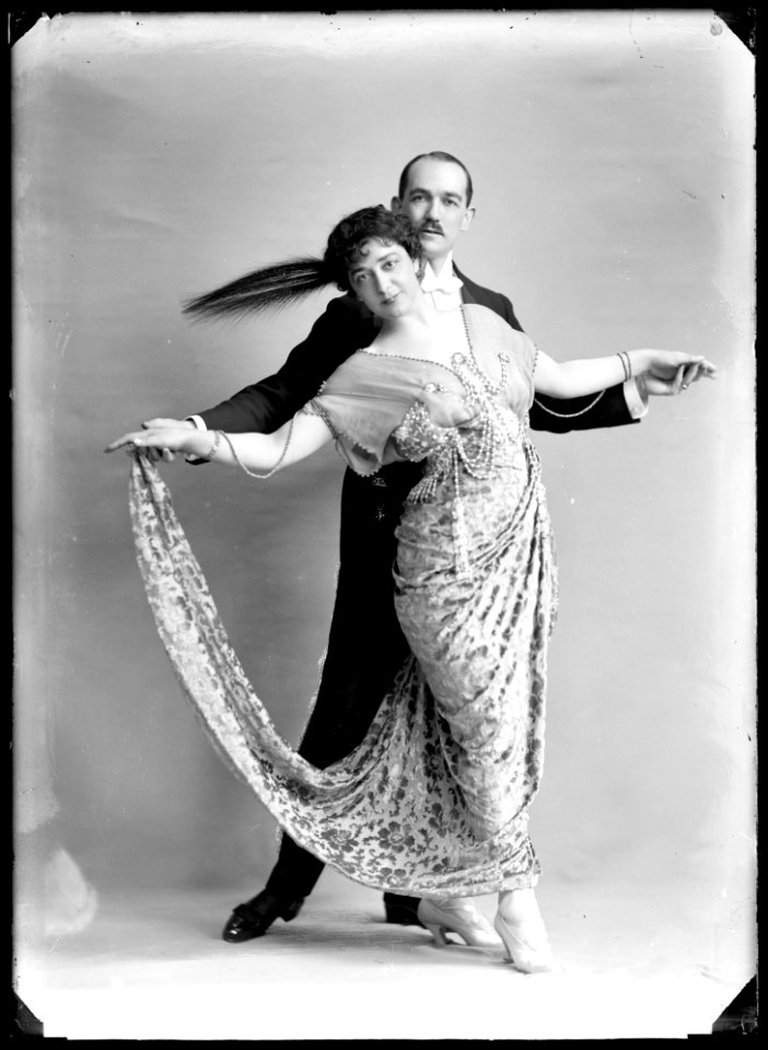 Ingeborg Rönnblad and Orvar Björck in Lady Frederick 1912 - SMV - GB093