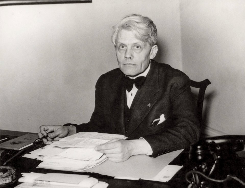 J. Christmas Møller i London (DH001933)