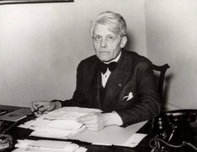 J. Christmas Møller i London (DH001933)