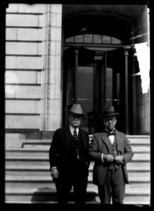 J. Frank Norfleet, Deputy Sheriff, of Hale Center, Texas, left, and W.H. Mercer, Secy. to Senator Mayfield LCCN2016887155