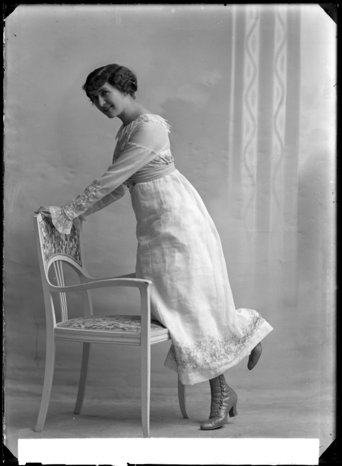 Ingeborg Söderberg-Ståhl, actor, portrait 1914 - SMV - NS153