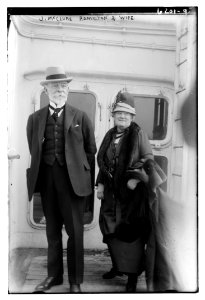 J. McClure Hamilton & wife LCCN2014717298
