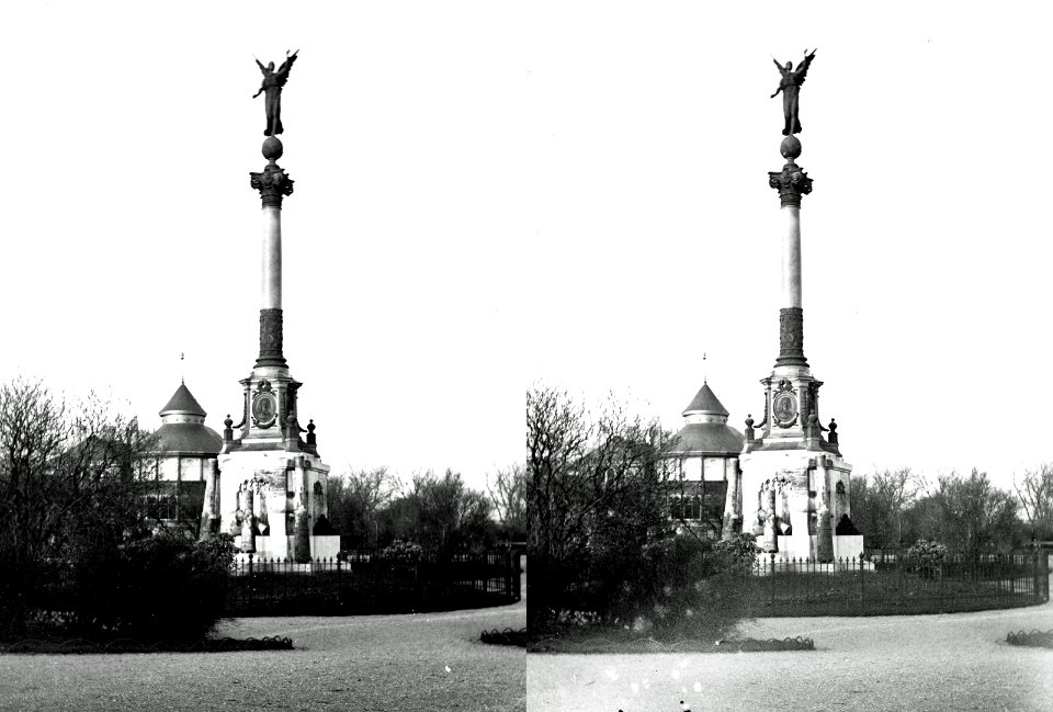 Ivar Huitfeldts monument og Langelinie pavillonen ses i baggrunden, 1908-10