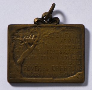 J'Accueille l'Infortune 1914, medal by Jacques Marin (1877-1950), Belgium, 1916, Coins and Medals Department of the Royal Library of Belgium, 2Lef 58 - 24 (verso)