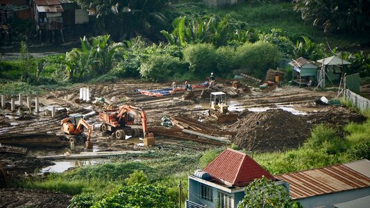Heavy equipment construction