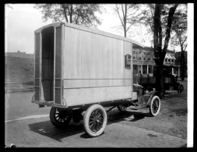J.C.L. Ritter, polli food products truck LCCN2016852108