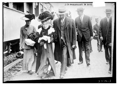 J.D. Rockefeller & wife LCCN2014689351