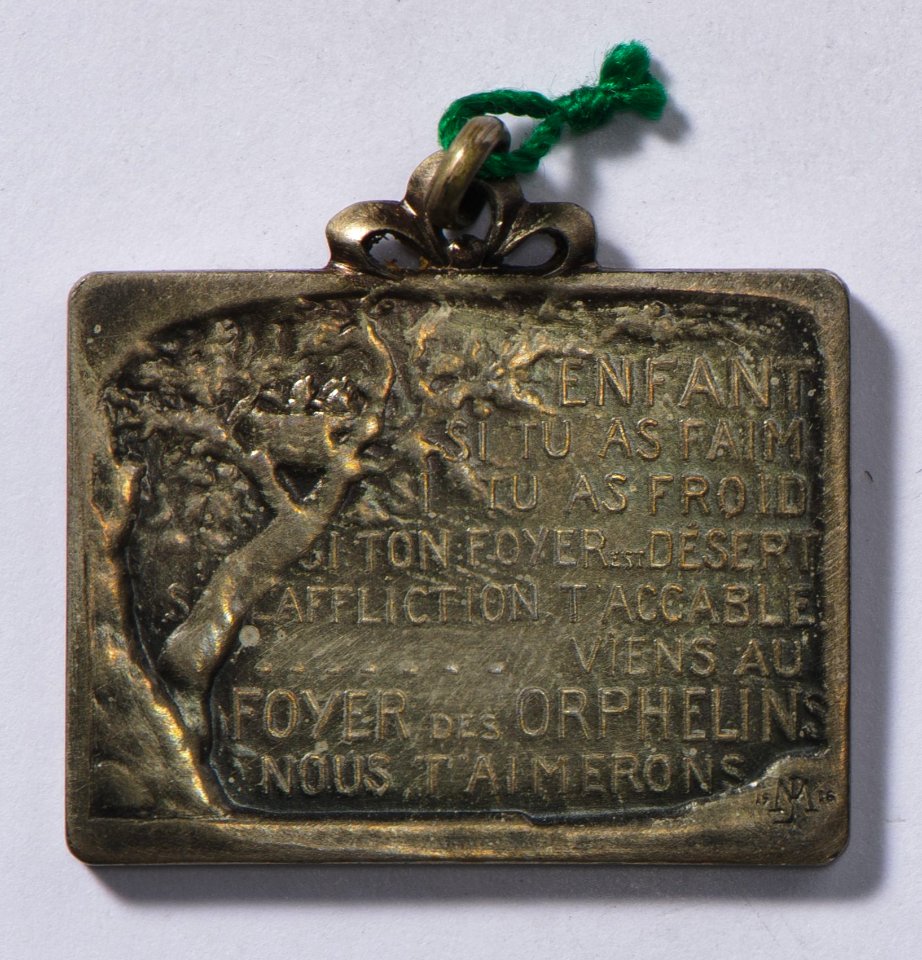 J'Accueille l'Infortune 1914, medal by Jacques Marin (1877-1950), Belgium, 1916, Coins and Medals Department of the Royal Library of Belgium, 2Lef 58 - 21 (verso)