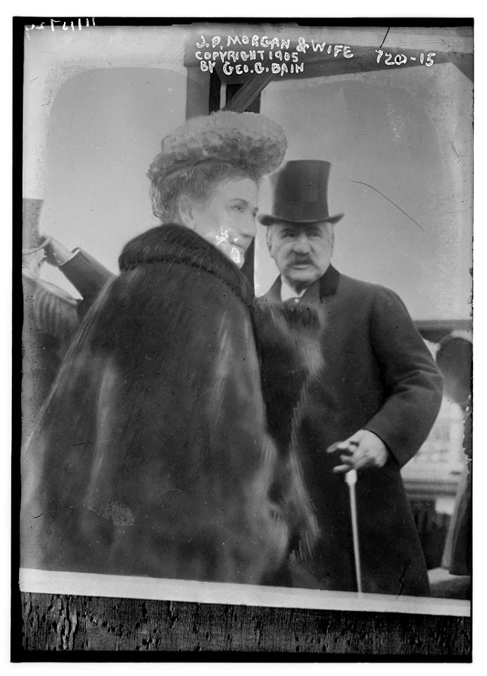 J.P. Morgan and wife LCCN2014683467