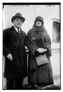 J.R. Mayer & wife LCCN2014717954