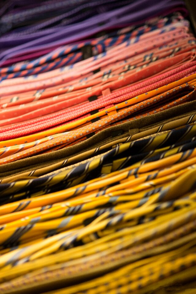 Color bundle tie