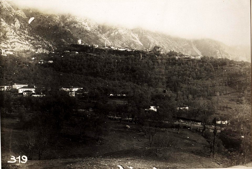 Kruja und Festung SKANDERBECK. (BildID 15571792)