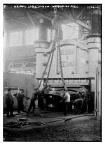 Krupp's, Essen - 10,000 ton bending press LCCN2014703498