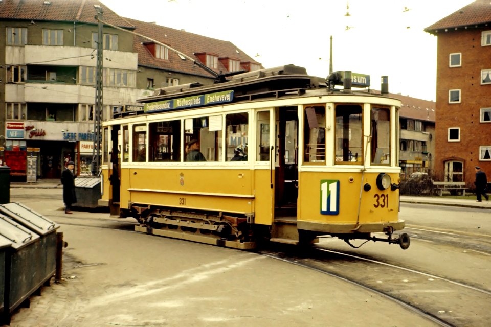 KS 331 at Mozarts Plads