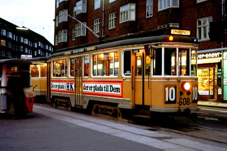KS tram line 10 at Toftegårds Plads